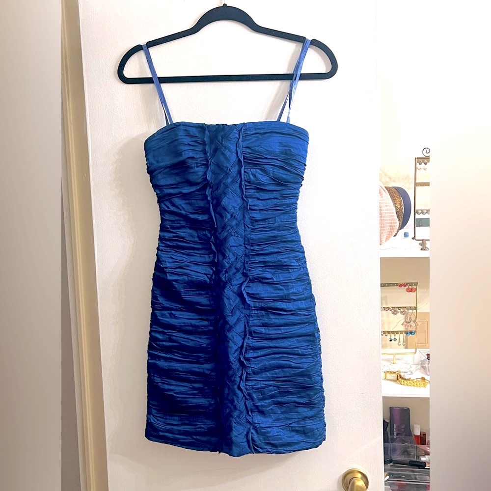 Sexy spring break BCBG STRAPLESS bodycon Mariko blue runched tube dress NWT 0